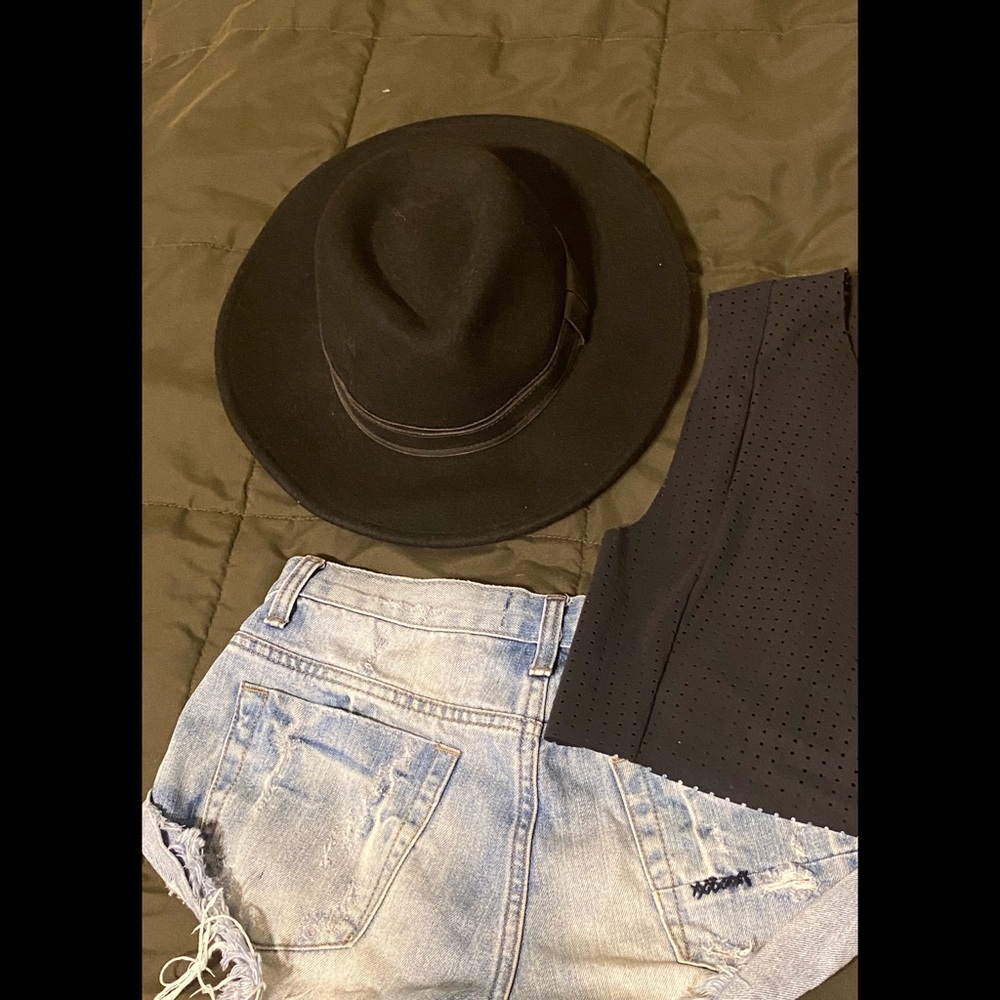 Forever 21 wide brim rancher hat